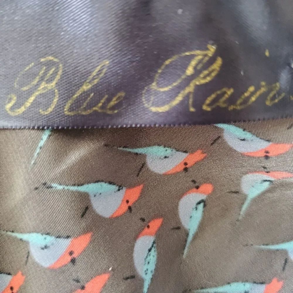 💜Gray Bird Print Cutout Back Sleeveless Top Medium - Picture 8 of 9